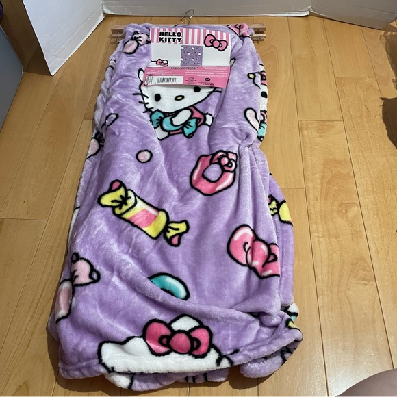 Hello Kitty Other - New hello kitty candy purple plush blanket throw